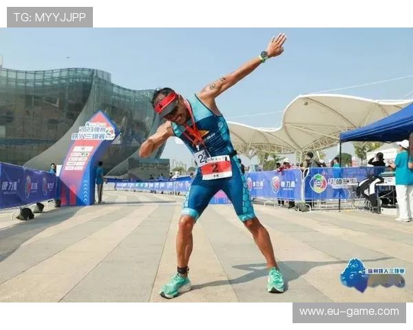 铁人三项赛事焦点选手：挑战极限，争夺荣耀！