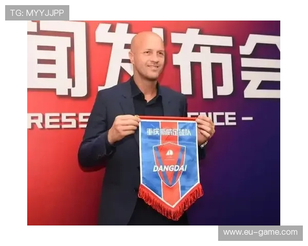 克鲁伊夫战术精髓再现:控球主导诠释现代足球美学 克鲁伊夫战术精髓再现:控球主导诠释现代足球美学